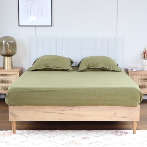 Lit adulte 140x190 cm en bois naturel avec sommier et tête de lit en tissu gris clair - Elioco