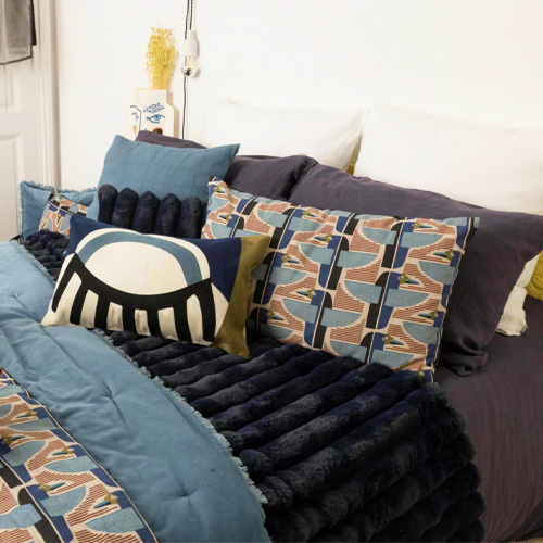 Jeté de lit en fausse fourrure bleu marine 240 x 260 cm - Alice