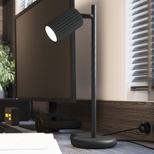 Lampe à poser en aluminium cannelé noir - Karbon