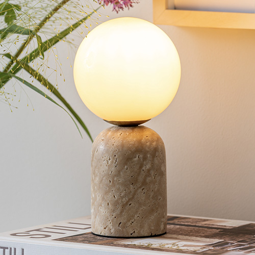 Lampe à poser sphérique en marbre crème - taille S - Lazio