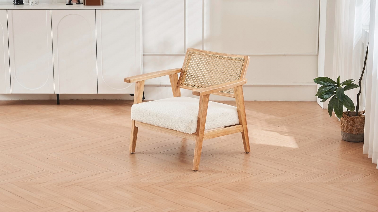 Fauteuil en tissu bouclé écru et cannage naturel - Tim Fauteuil en tissu bouclé écru et cannage naturel - Tim