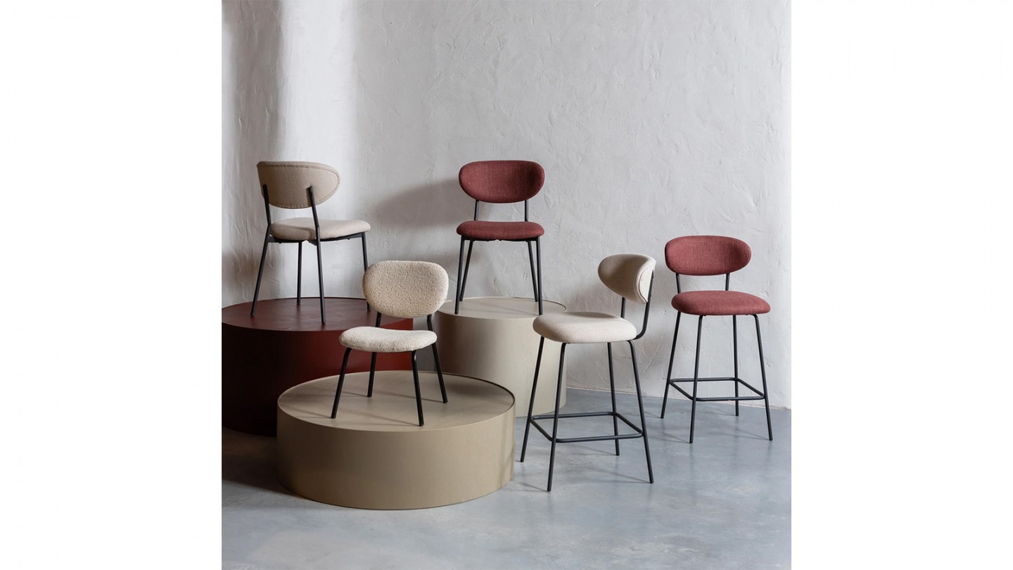 Chaise de salle à manger en tissu beige - Kjeld Chaise de salle à manger en tissu beige - Kjeld