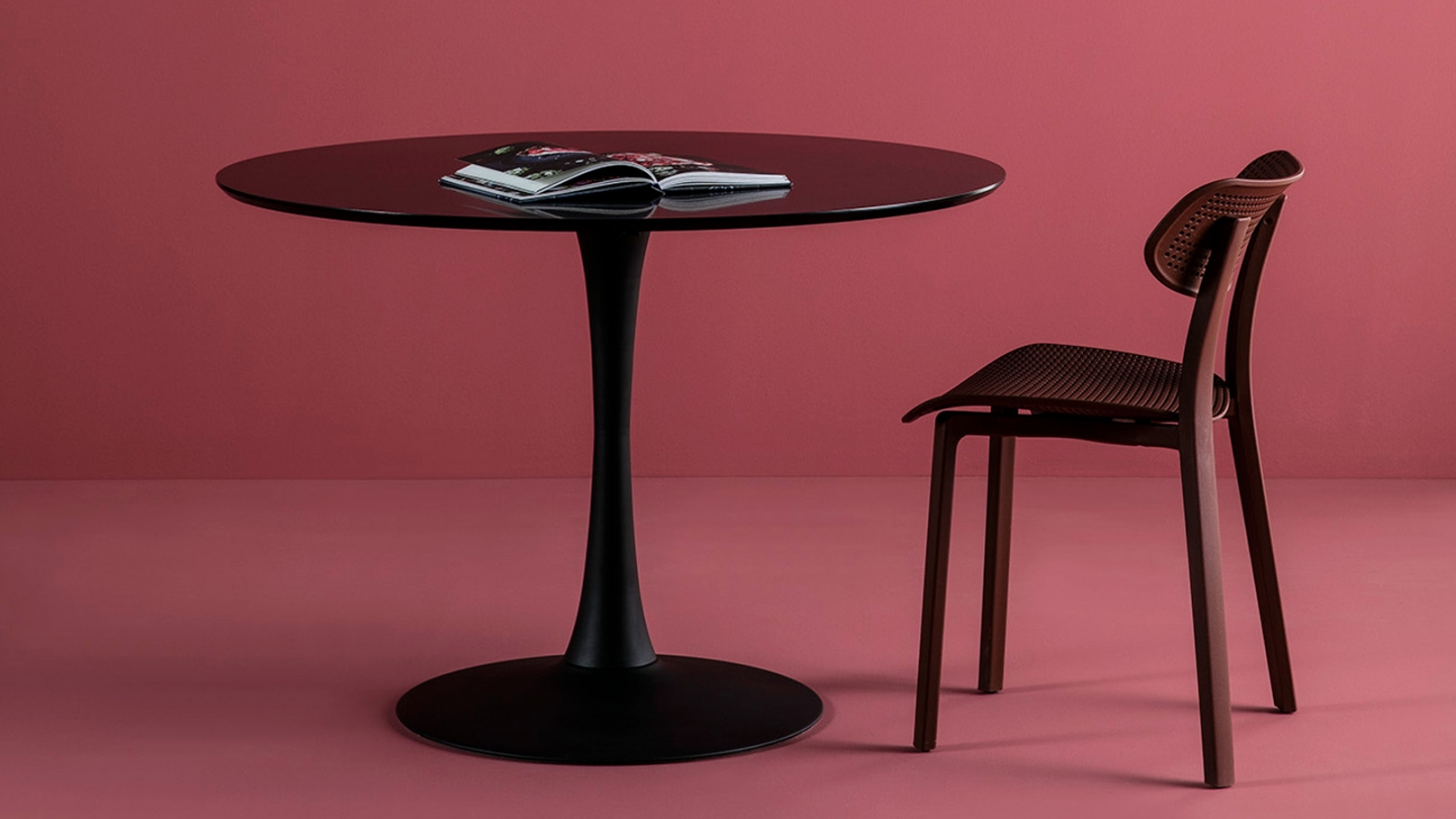 Table à manger ronde noire Ø 110 cm - Lilo