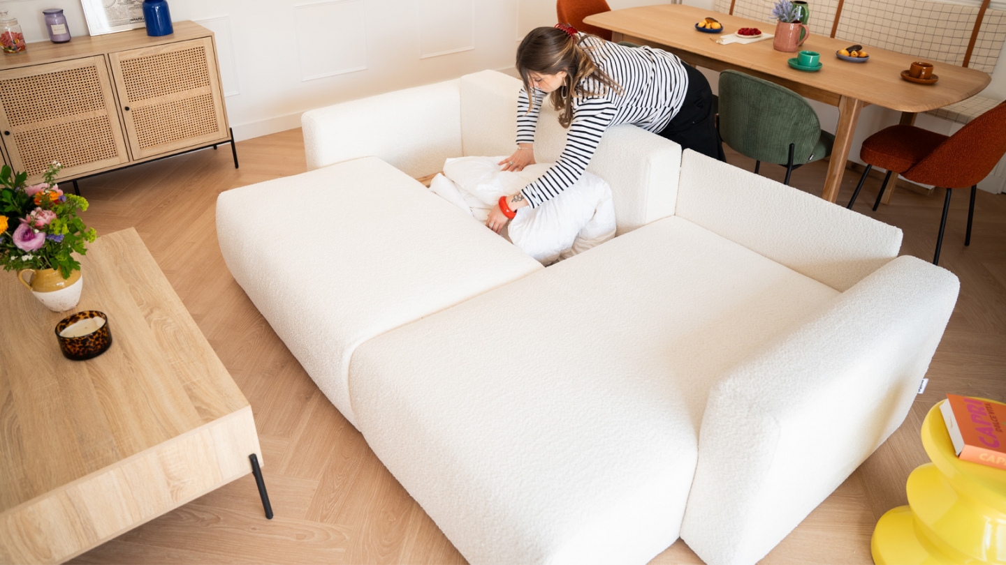 Canapé d'angle réversible convertible 4 places avec coffre de rangement en tissu bouclé beige - Davis