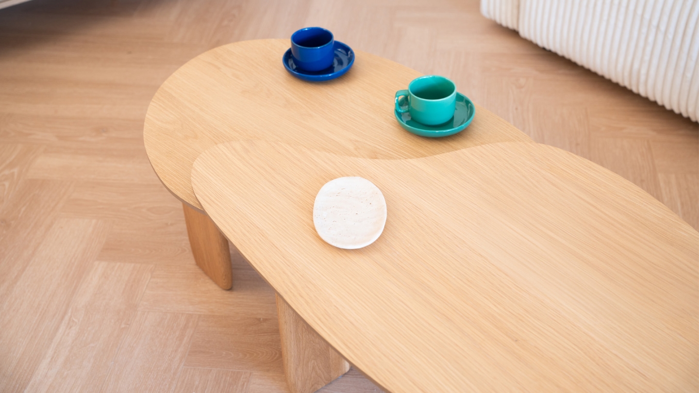 Table basse organique en bois placage chêne 100 cm - Aria