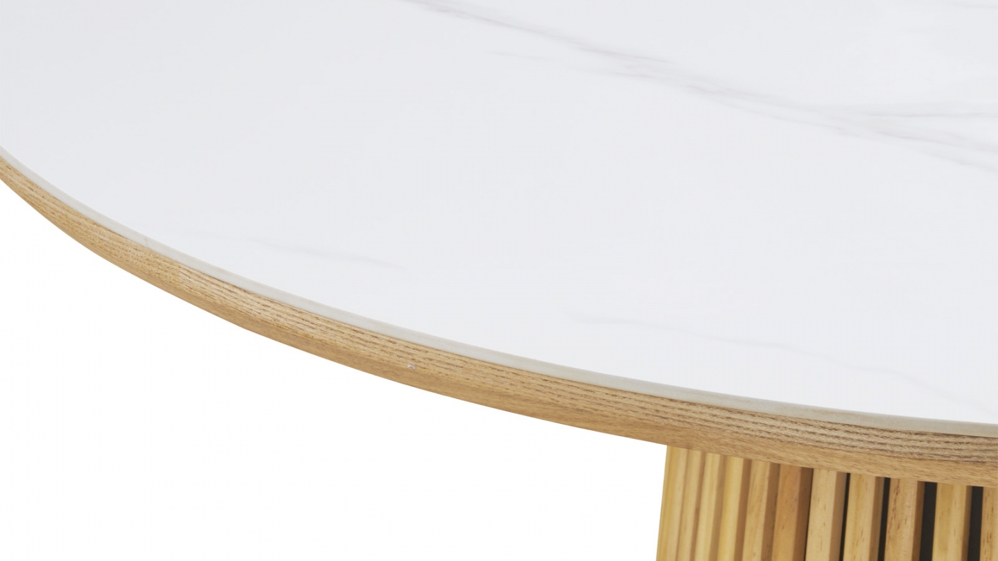 Table à manger ronde plateau en céramique effet marbre et piètement bois clair 5 à 6 pers. 120 cm - Ada