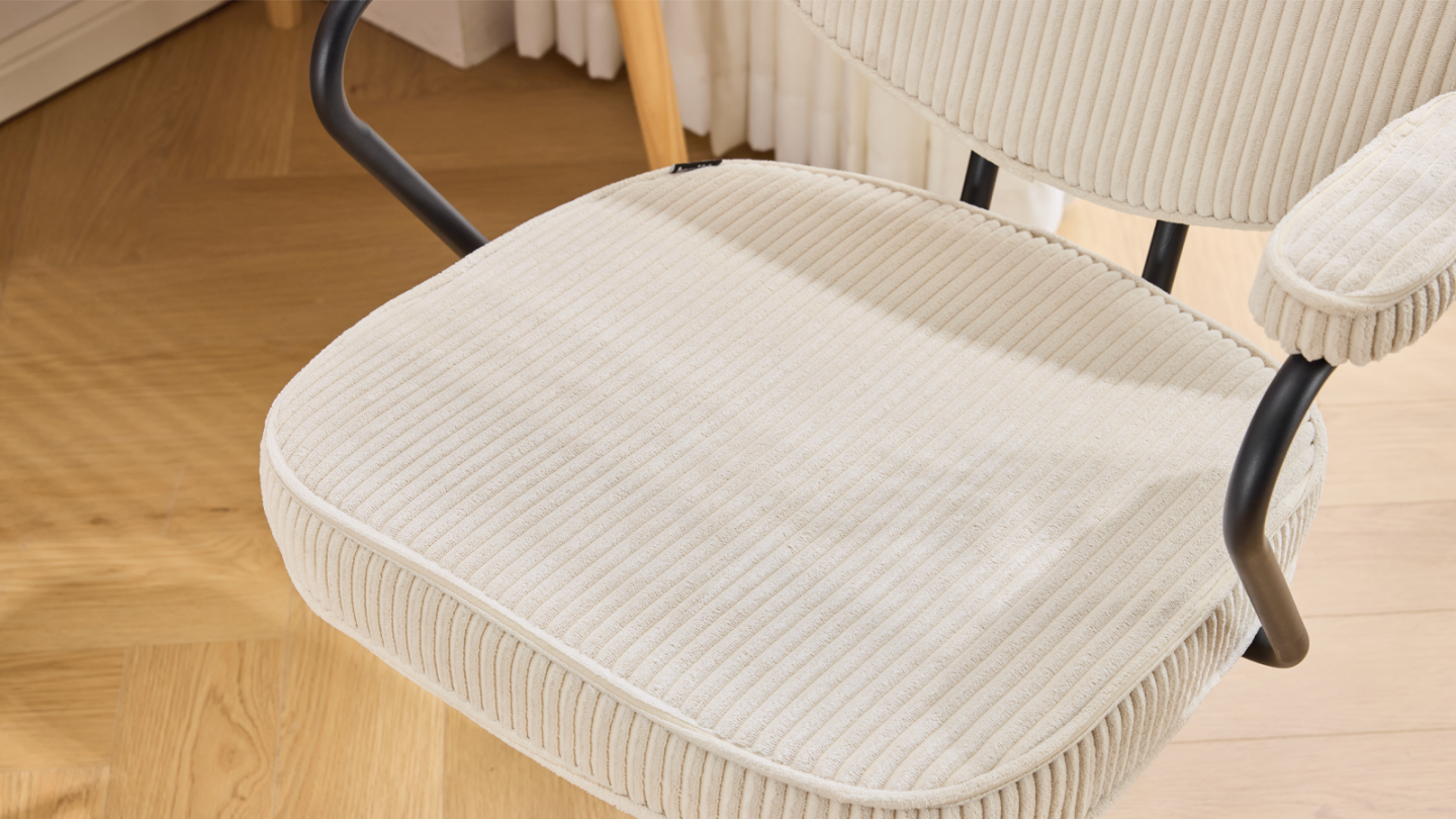 Fauteuil de bureau pivotant et réglable en hauteur en velours côtelé beige - Ann