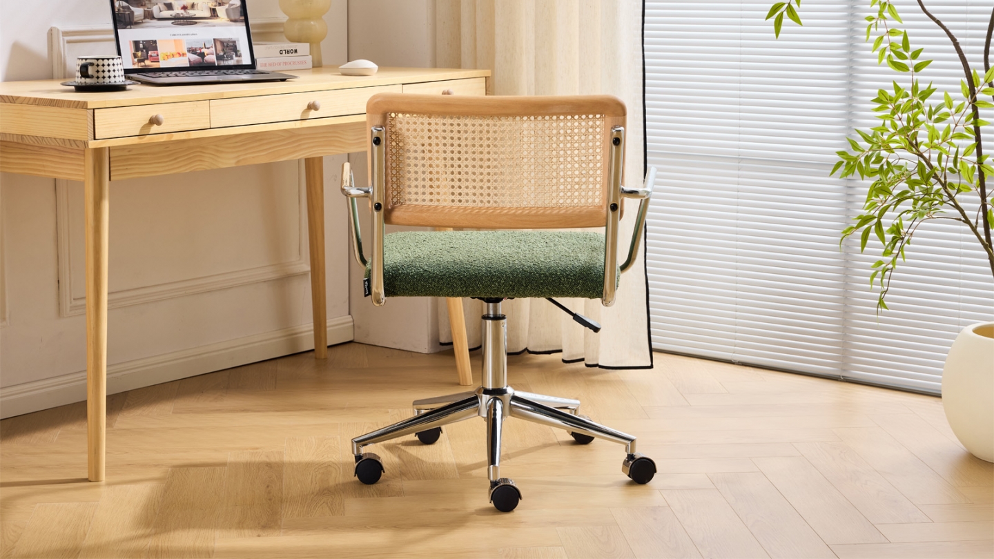 Fauteuil de bureau pivotant et réglable en hauteur en tissu bouclé vert et cannage - Julian