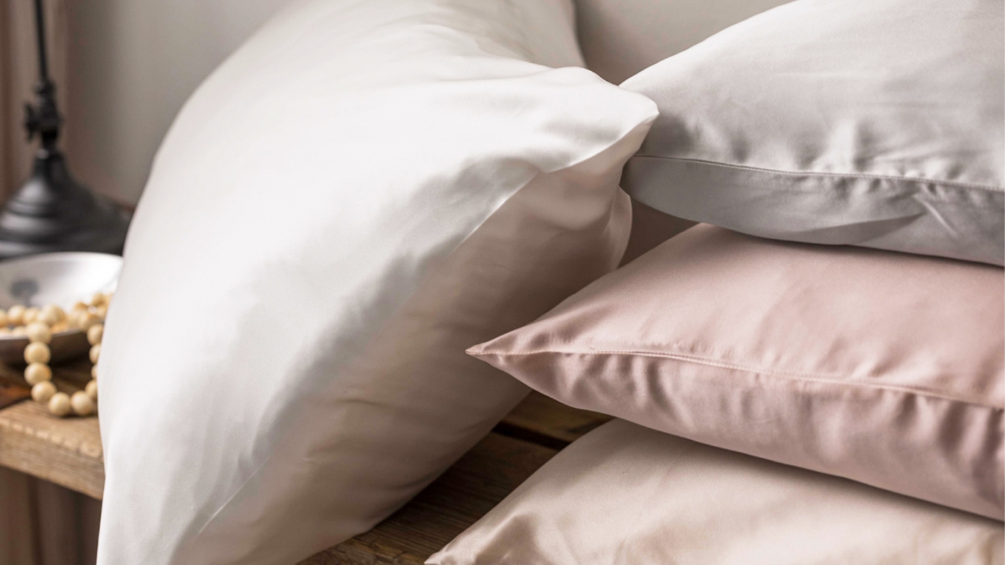 Lot de 2 Taies d'oreiller en soie beige 50 x 75 cm - Ashley