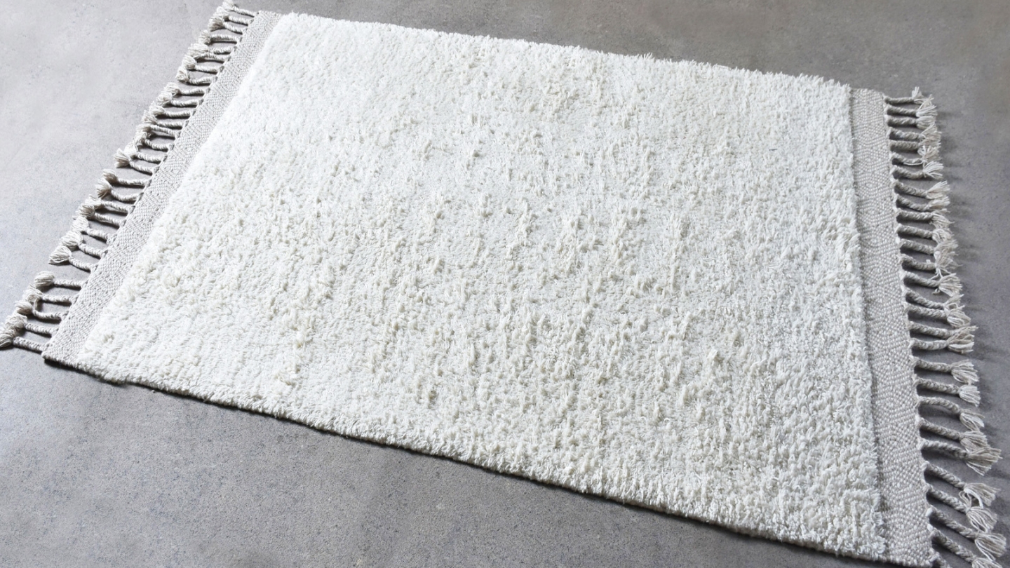 Tapis en laine tissé artisalement beige 160 x 230 cm - Wigan Tapis en laine tissé artisalement beige 160 x 230 cm - Wigan