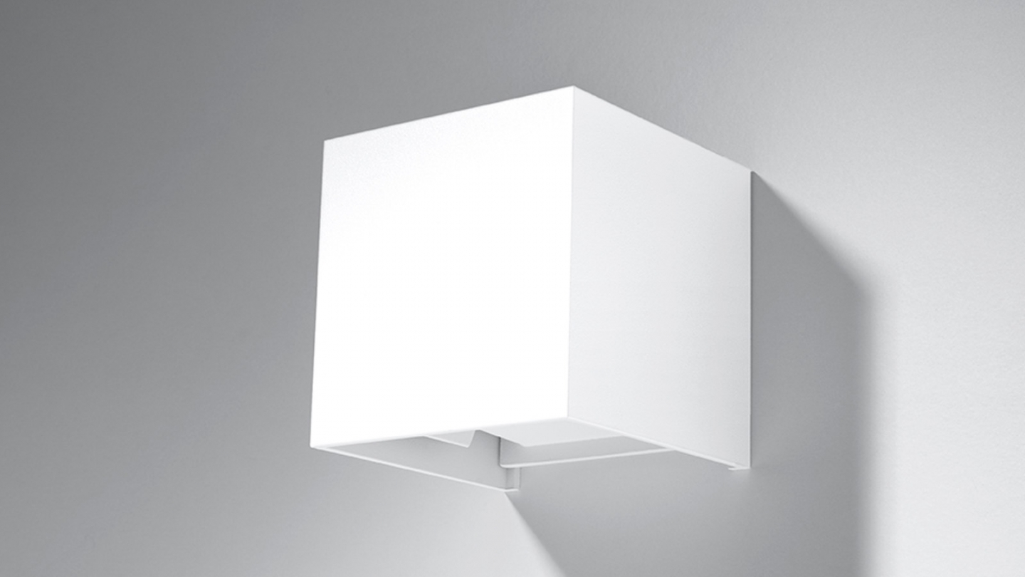 Applique cubique pour l'extérieur en aluminium blanc - Luca