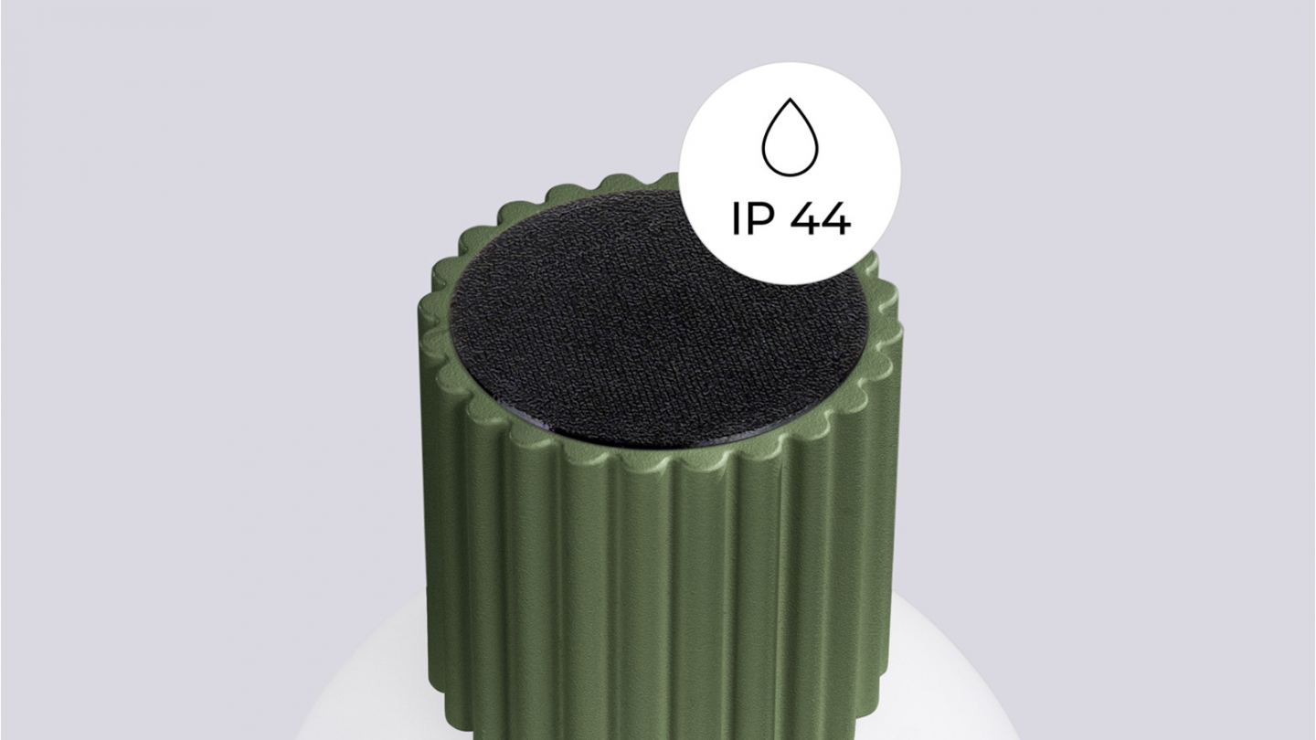 Applique en aluminium cannelé vert olive - Halo