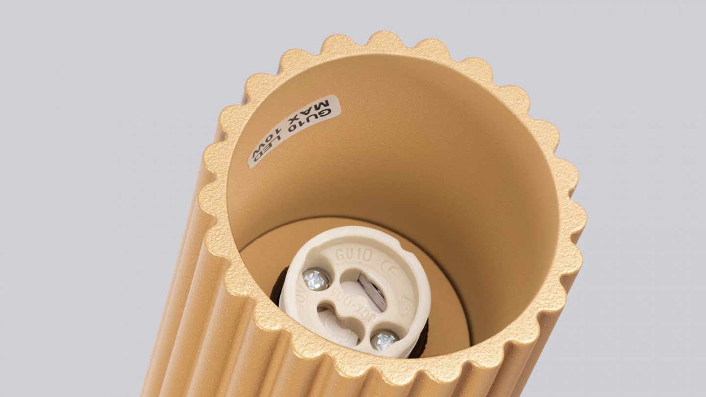 Plafonnier en aluminium cannelé 40 cm or - Karbon Plafonnier en aluminium cannelé 40 cm or - Karbon