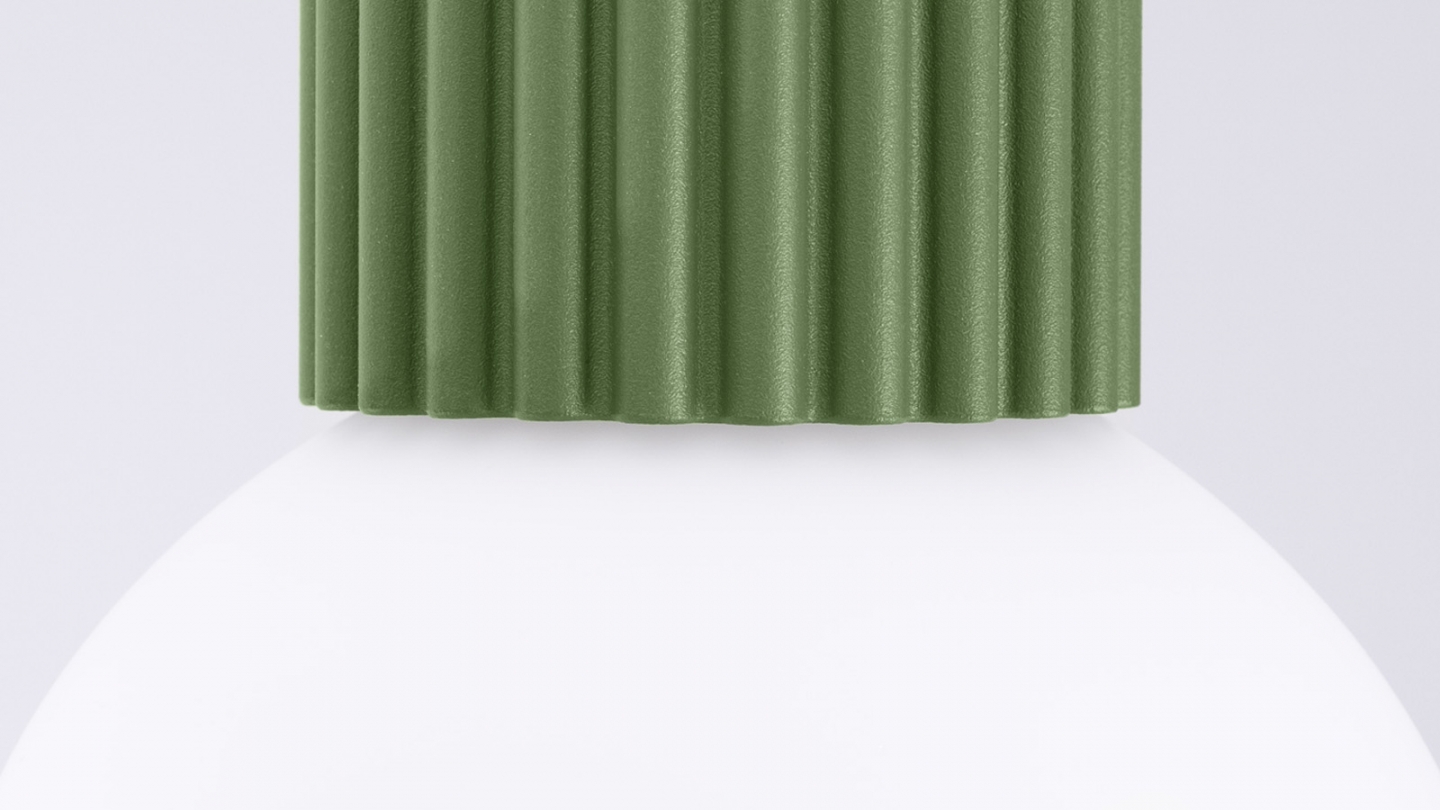 Plafonnier en aluminium cannelé vert olive - Halo