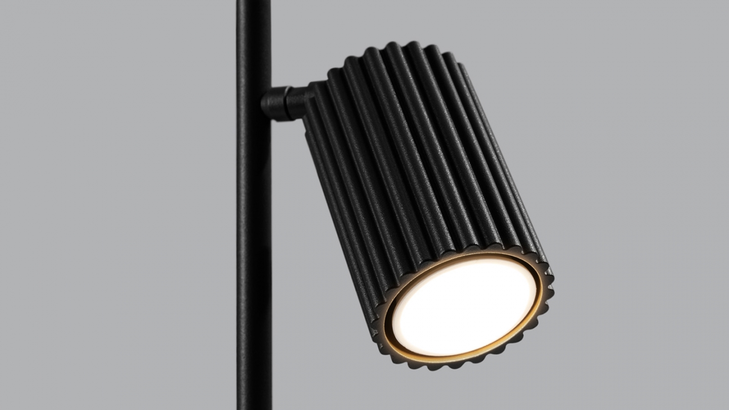 Lampe à poser en aluminium cannelé noir - Karbon Lampe à poser en aluminium cannelé noir - Karbon