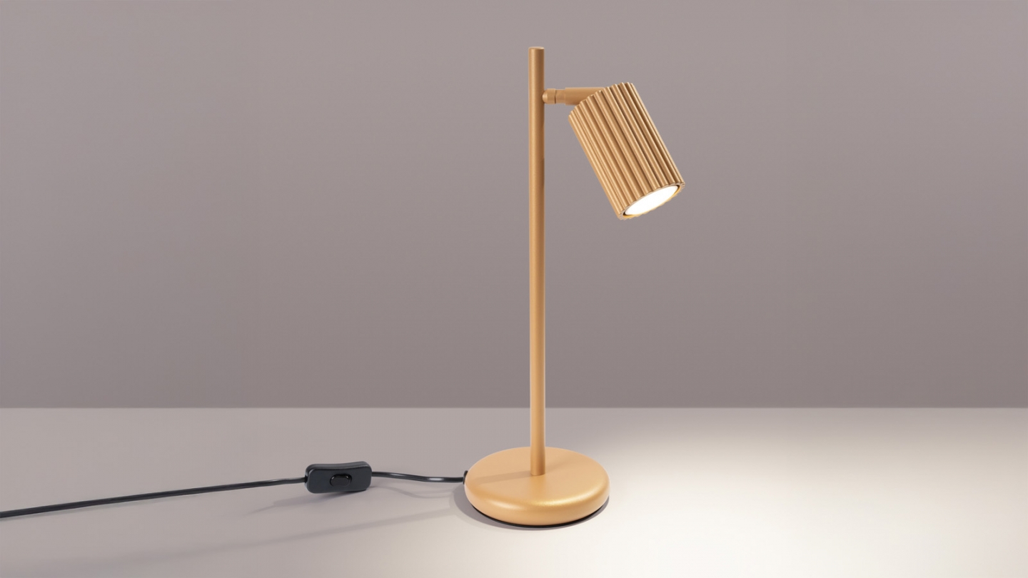 Lampe à poser en aluminium cannelé or - Karbon Lampe à poser en aluminium cannelé or - Karbon