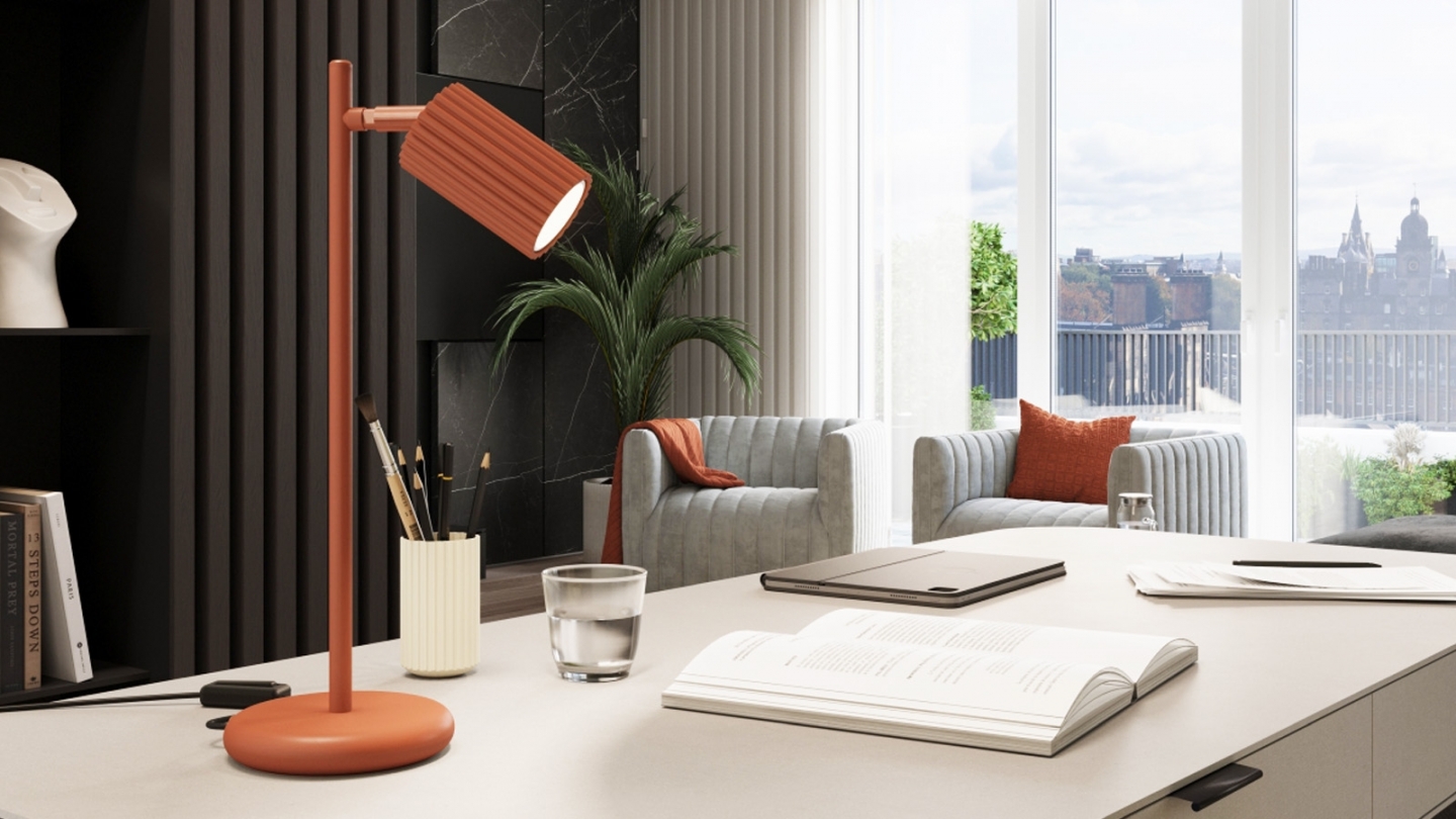 Lampe à poser en aluminium cannelé terracotta - Karbon Lampe à poser en aluminium cannelé terracotta - Karbon
