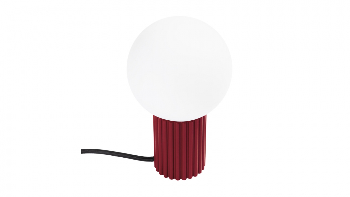 Lampe à poser en aluminium cannelé bordeaux - Halo