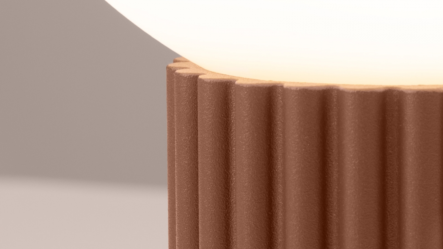 Lampe à poser en aluminium cannelé moka - Halo