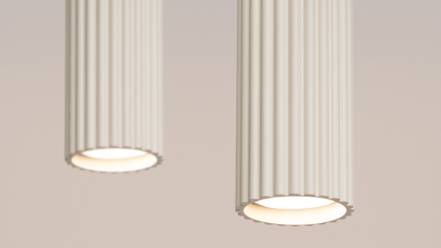 Suspension en aluminium cannelé 2 ampoules beige - Karbon