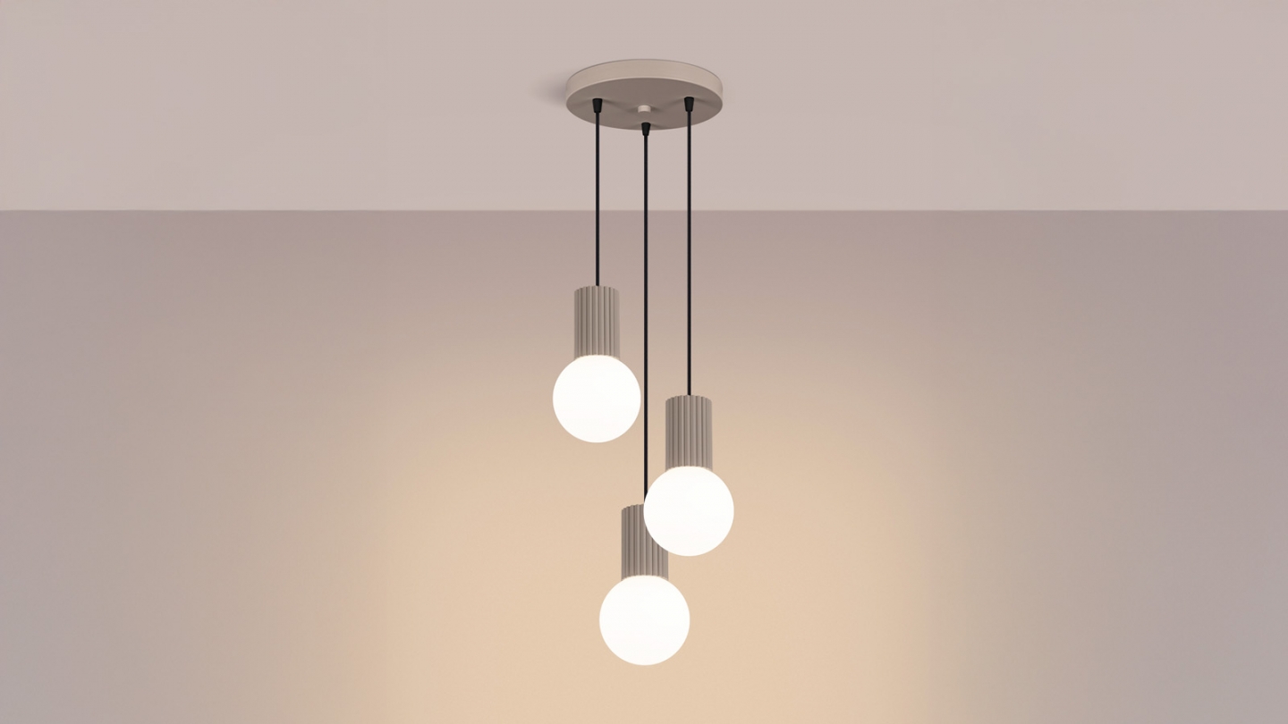 Suspension en aluminium cannelé 3 ampoules taupe - Halo Suspension en aluminium cannelé 3 ampoules taupe - Halo