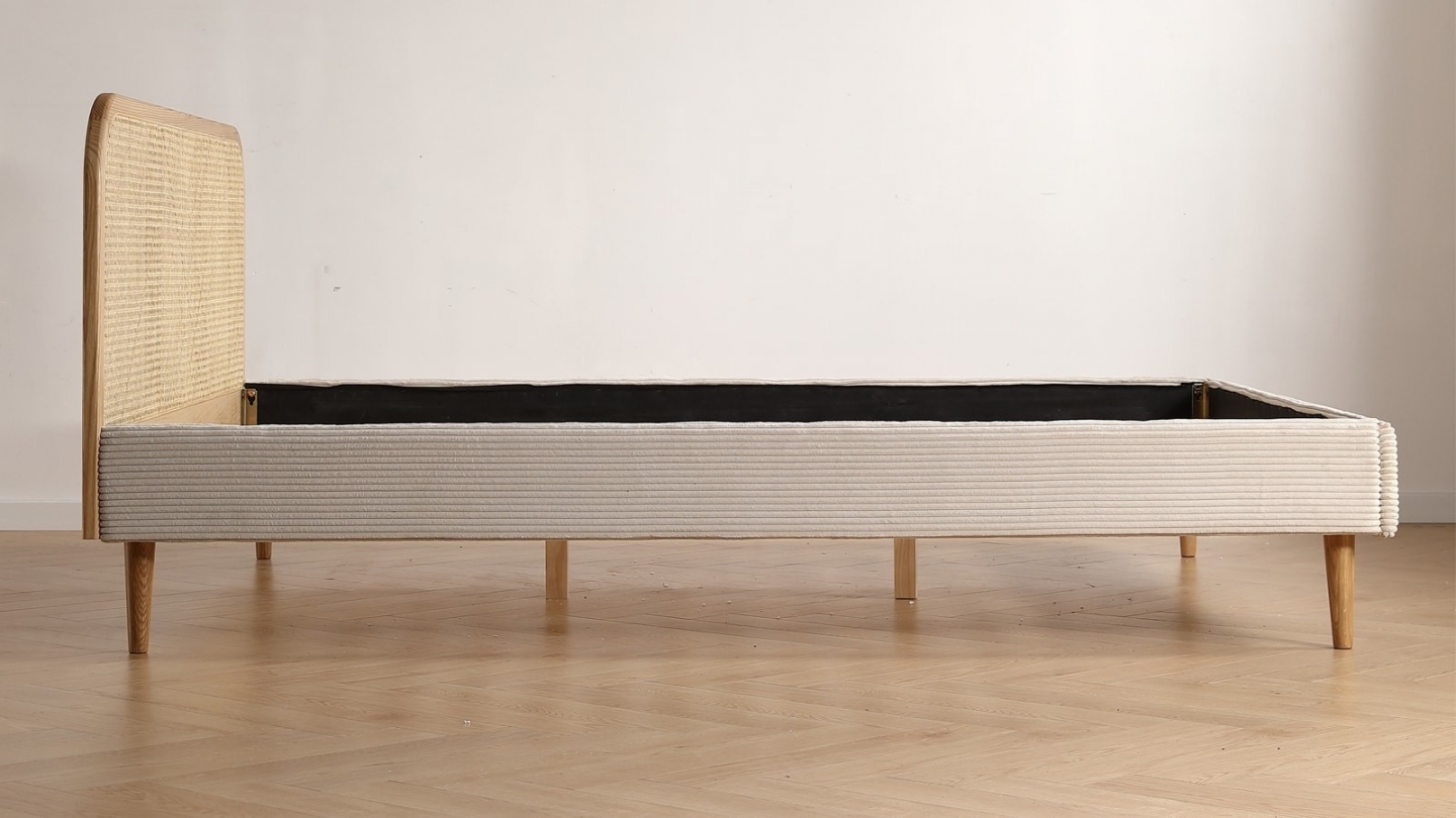 Ensemble Lit adulte 140x190 cm en velours côtelé beige avec tête de lit en cannage Dalia + lot de 2 chevets Bali Ensemble Lit adulte 140x190 cm en velours côtelé beige avec tête de lit en cannage Dalia + lot de 2 chevets Bali