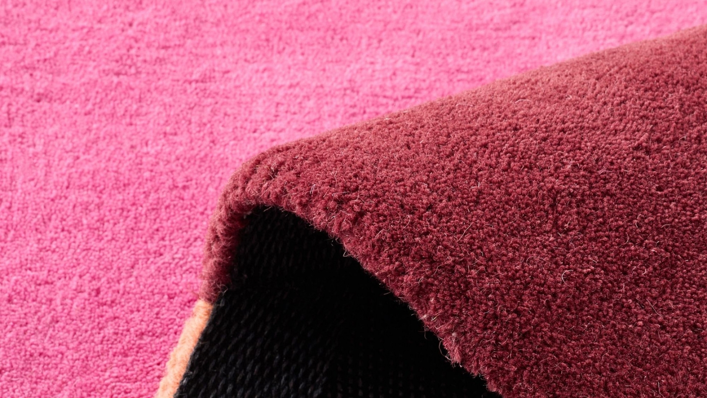 Tapis en laine motif géométrique rose 200x290 cm – tissé main - Sunset Pop Tapis en laine motif géométrique rose 200x290 cm – tissé main - Sunset Pop
