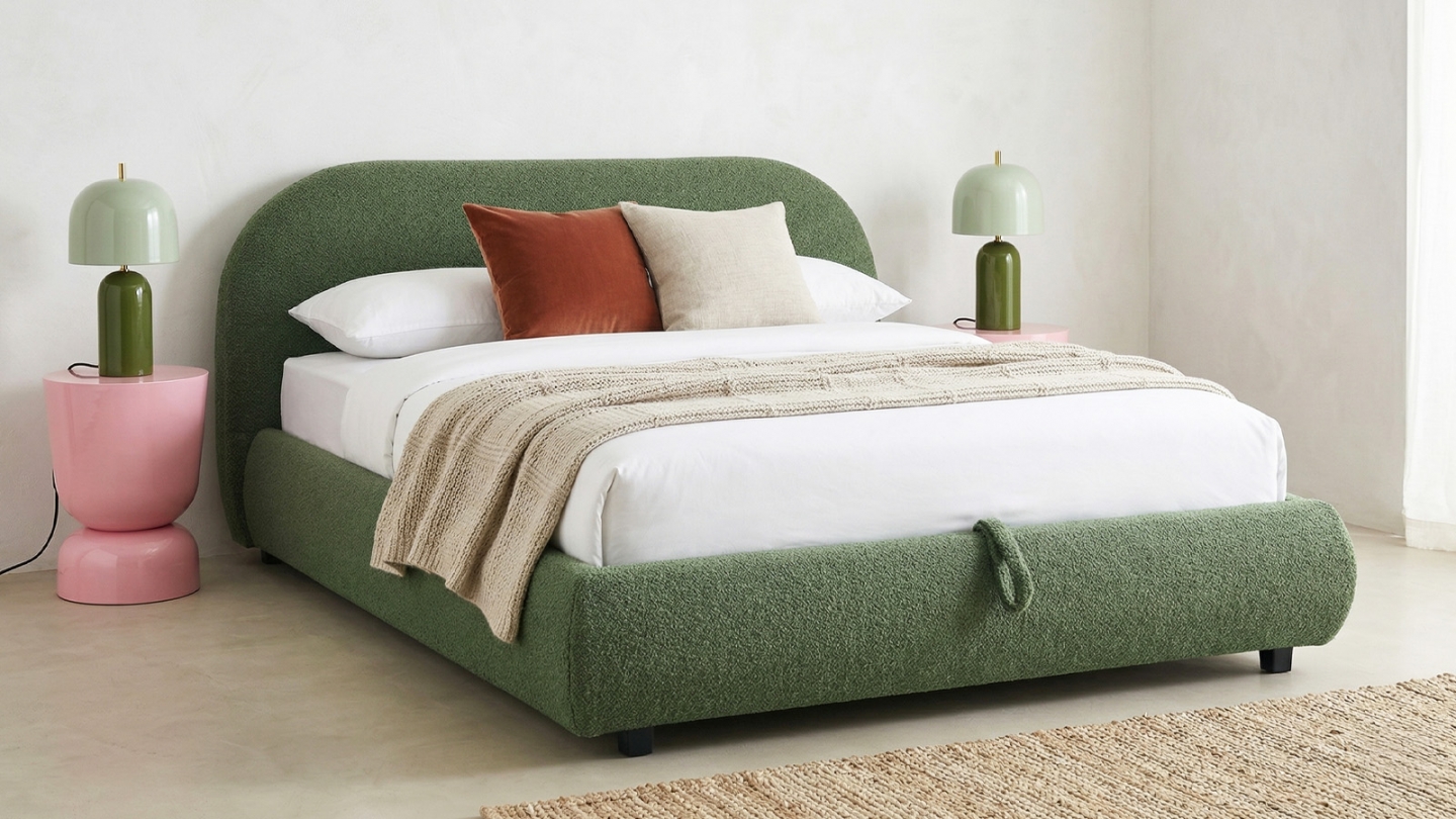 Lit coffre 160x200 cm avec tête de lit matelassée en tissu bouclé vert kaki - Madisson Lit coffre 160x200 cm avec tête de lit matelassée en tissu bouclé vert kaki - Madisson