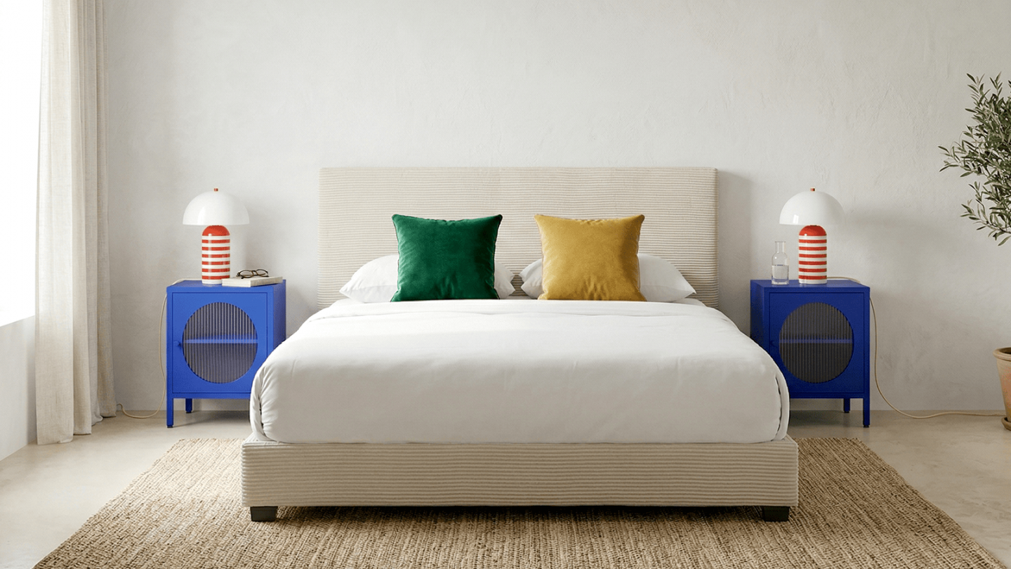 Lit adulte 180x200 cm avec tête de lit capitonnée en velours côtelé beige - William Lit adulte 180x200 cm avec tête de lit capitonnée en velours côtelé beige - William