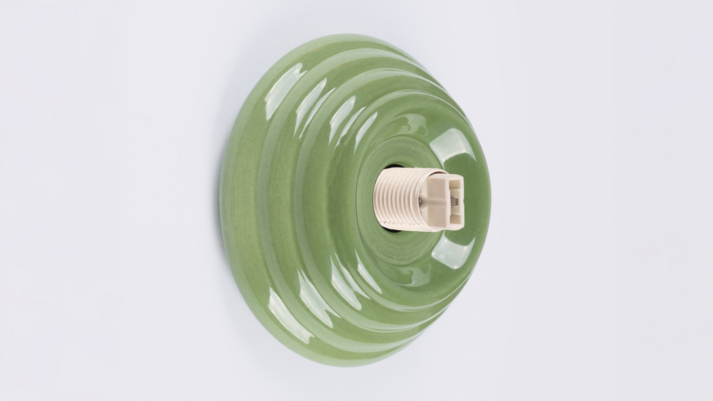 Applique murale en céramique vert et globe en verre - Zori Applique murale en céramique vert et globe en verre - Zori