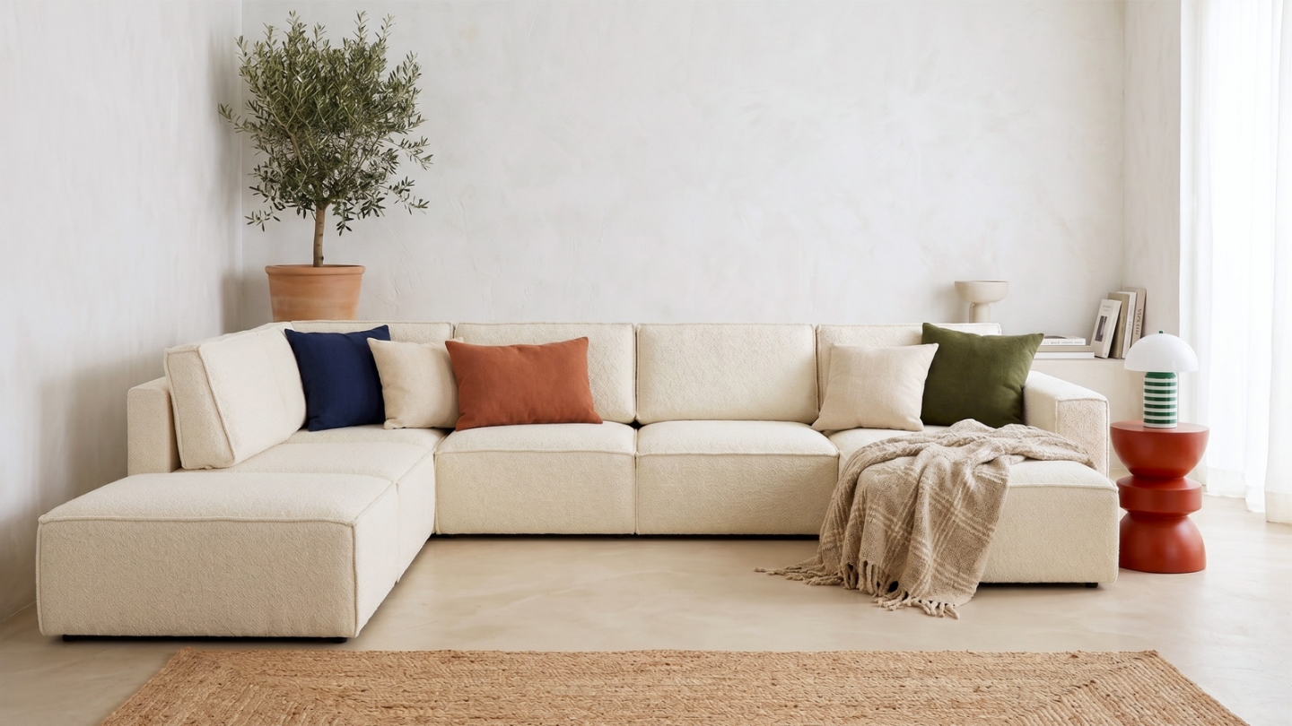 Canapé d'angle à gauche panoramique convertible modulable 8 places avec pouf en tissu bouclé écru - Harper Mod Canapé d'angle à gauche panoramique convertible modulable 8 places avec pouf en tissu bouclé écru - Harper Mod
