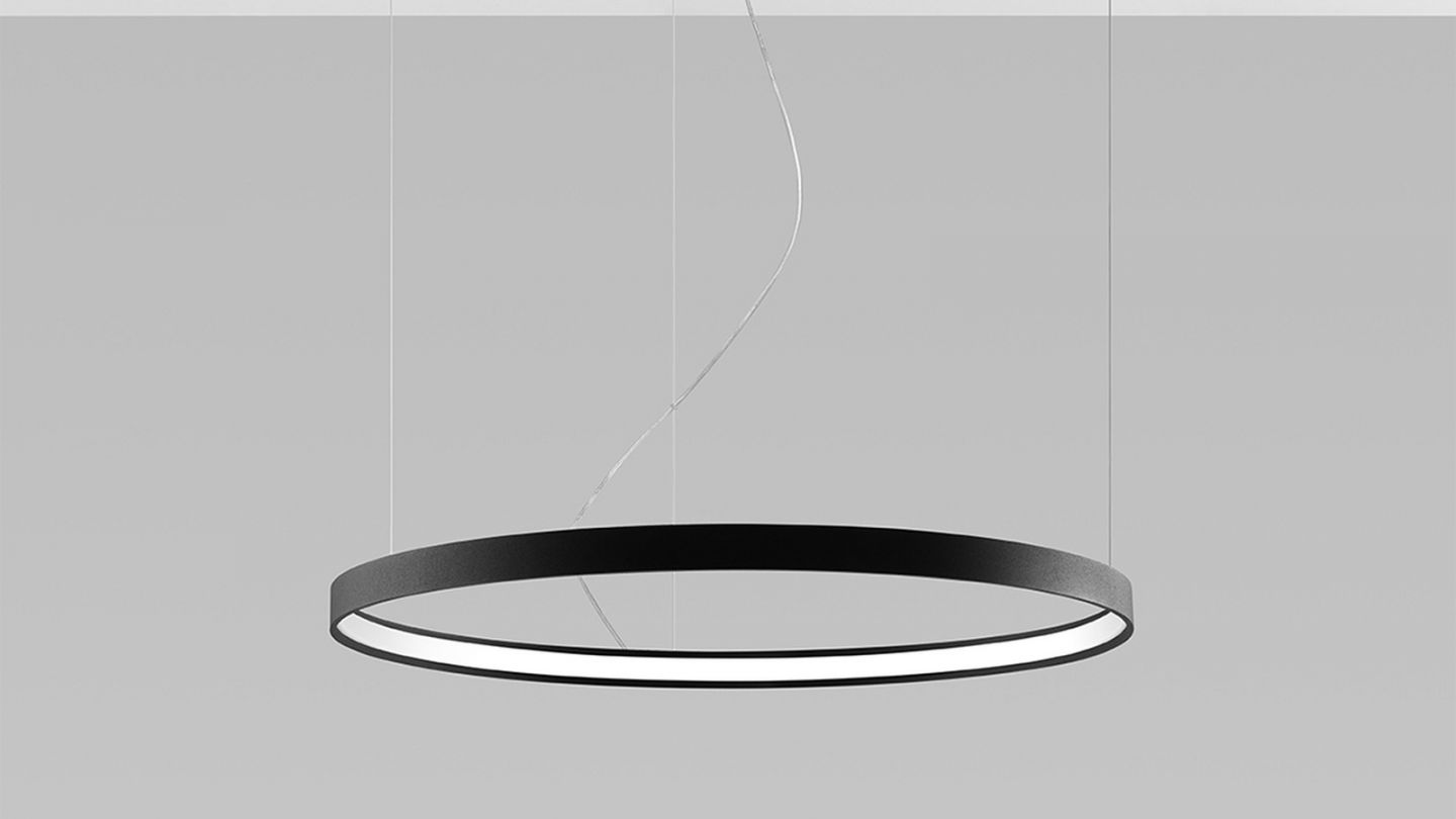 Suspension ronde noire à Led 78 cm - 3000K - Rio Suspension ronde noire à Led 78 cm - 3000K - Rio