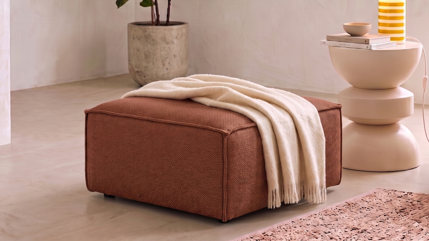 Pouf en tissu chenille rouille foncé - Asti Pouf en tissu chenille rouille foncé - Asti