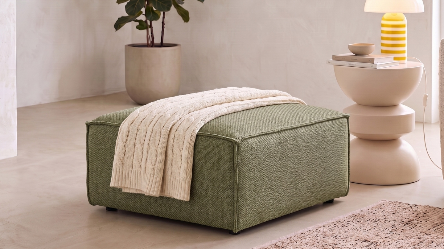 Pouf en tissu chenille vert olive - Emma Pouf en tissu chenille vert olive - Emma