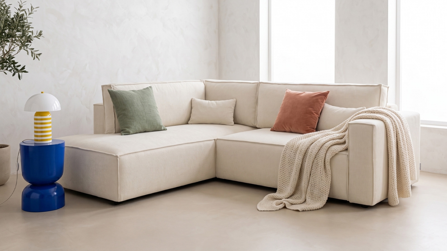Canapé d'angle ouvert à gauche convertible 3 places en tissu chenille beige - Emma Canapé d'angle ouvert à gauche convertible 3 places en tissu chenille beige - Emma