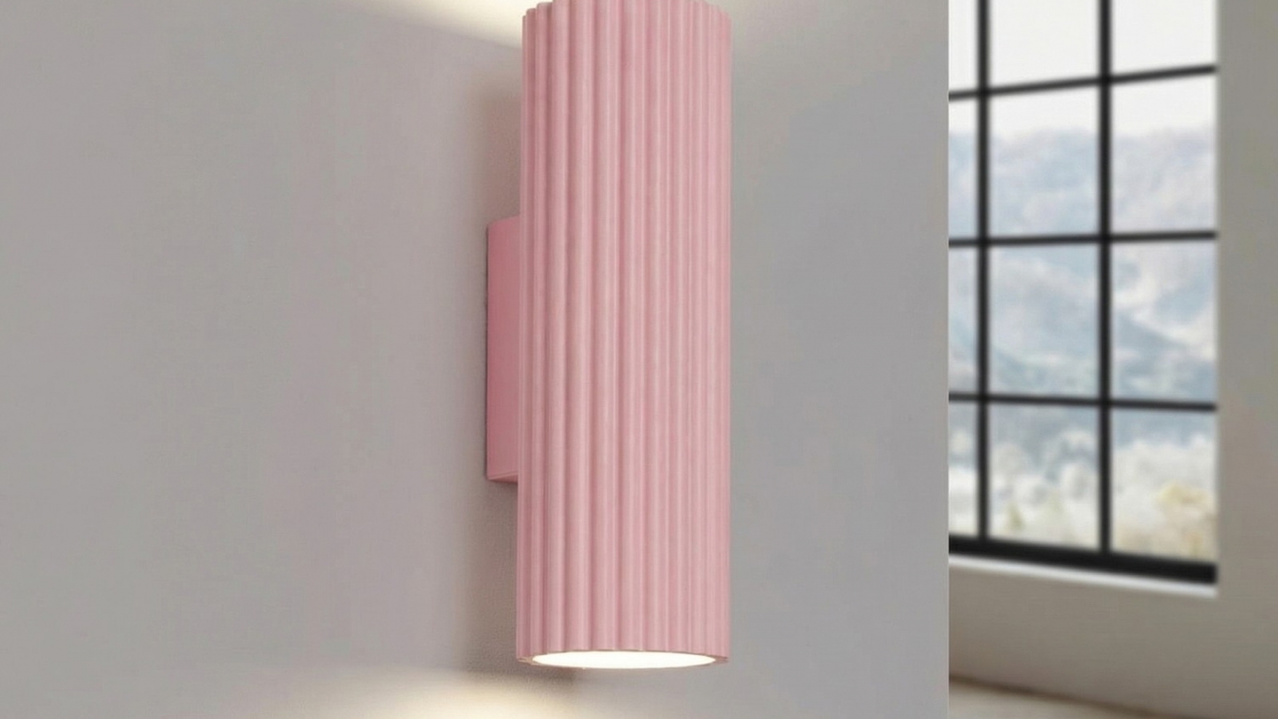Applique en aluminium cannelé 20 cm rose - Karbon Applique en aluminium cannelé 20 cm rose - Karbon