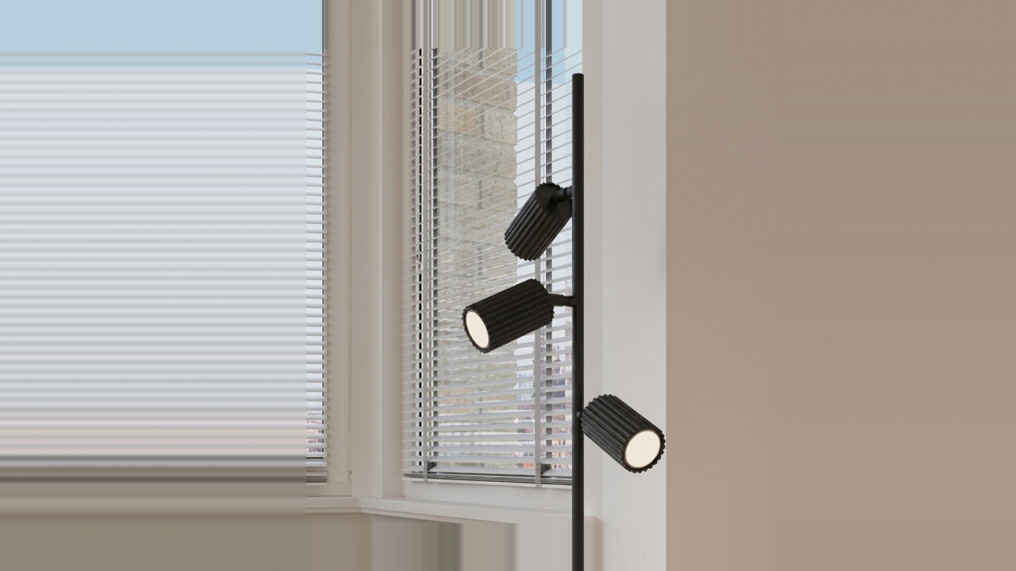 Lampadaire en aluminium noir 155 cm 3 lumières - Karbon Lampadaire en aluminium noir 155 cm 3 lumières - Karbon
