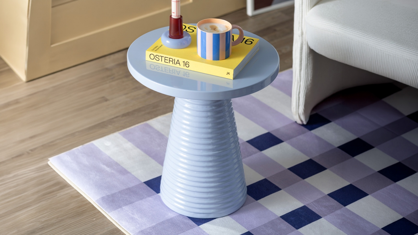 Table d'appoint en métal bleu pâle - Catania Table d'appoint en métal bleu pâle - Catania