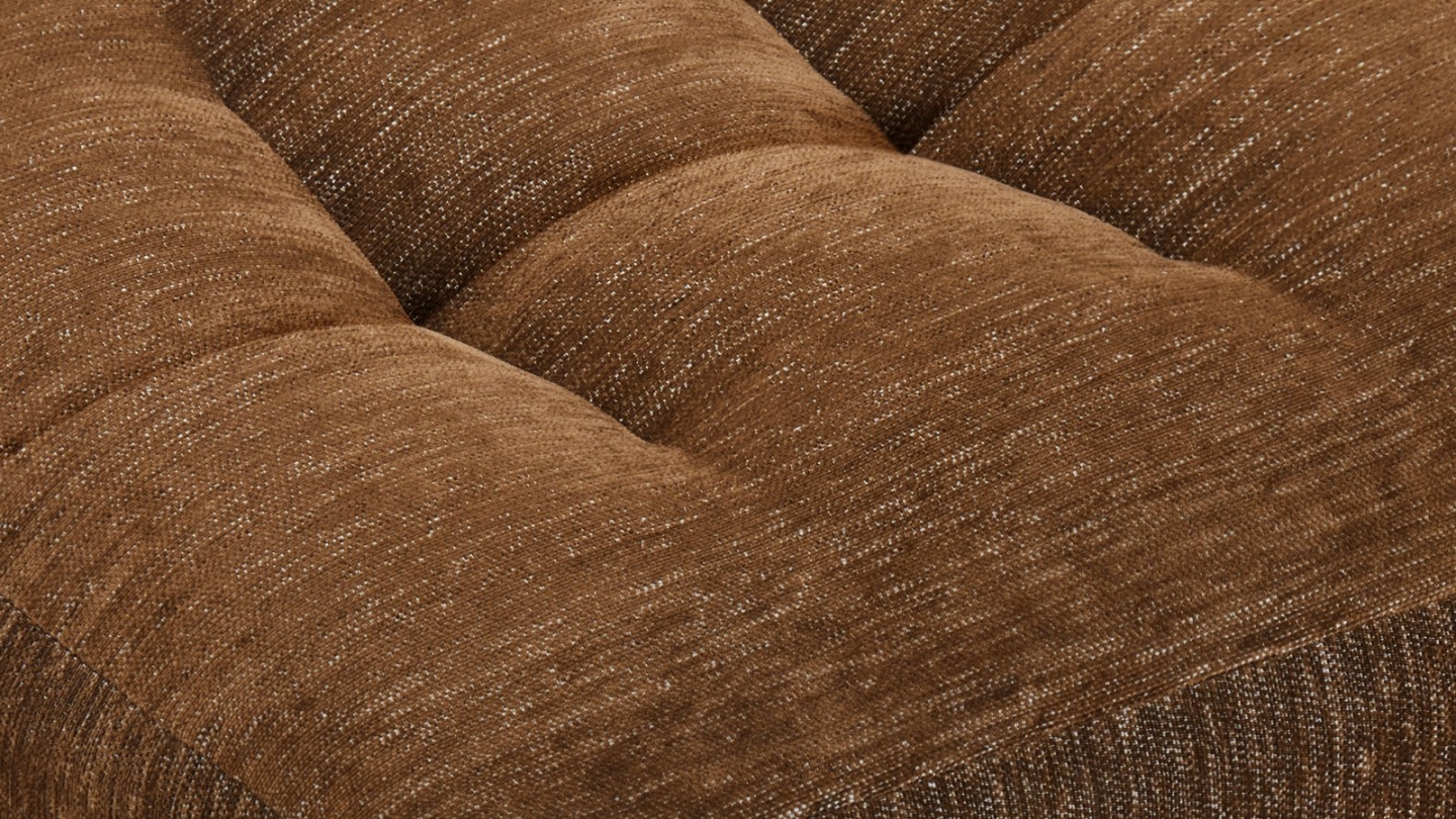 Pouf compressé en tissu chenille marron - Nido Pouf compressé en tissu chenille marron - Nido