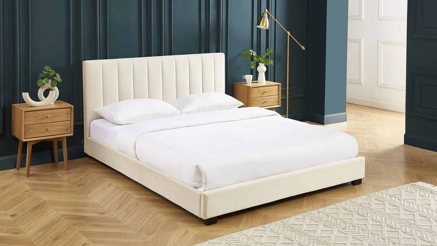 Lit adulte avec tête de lit capitonnée en velours beige sable 160x200 - William