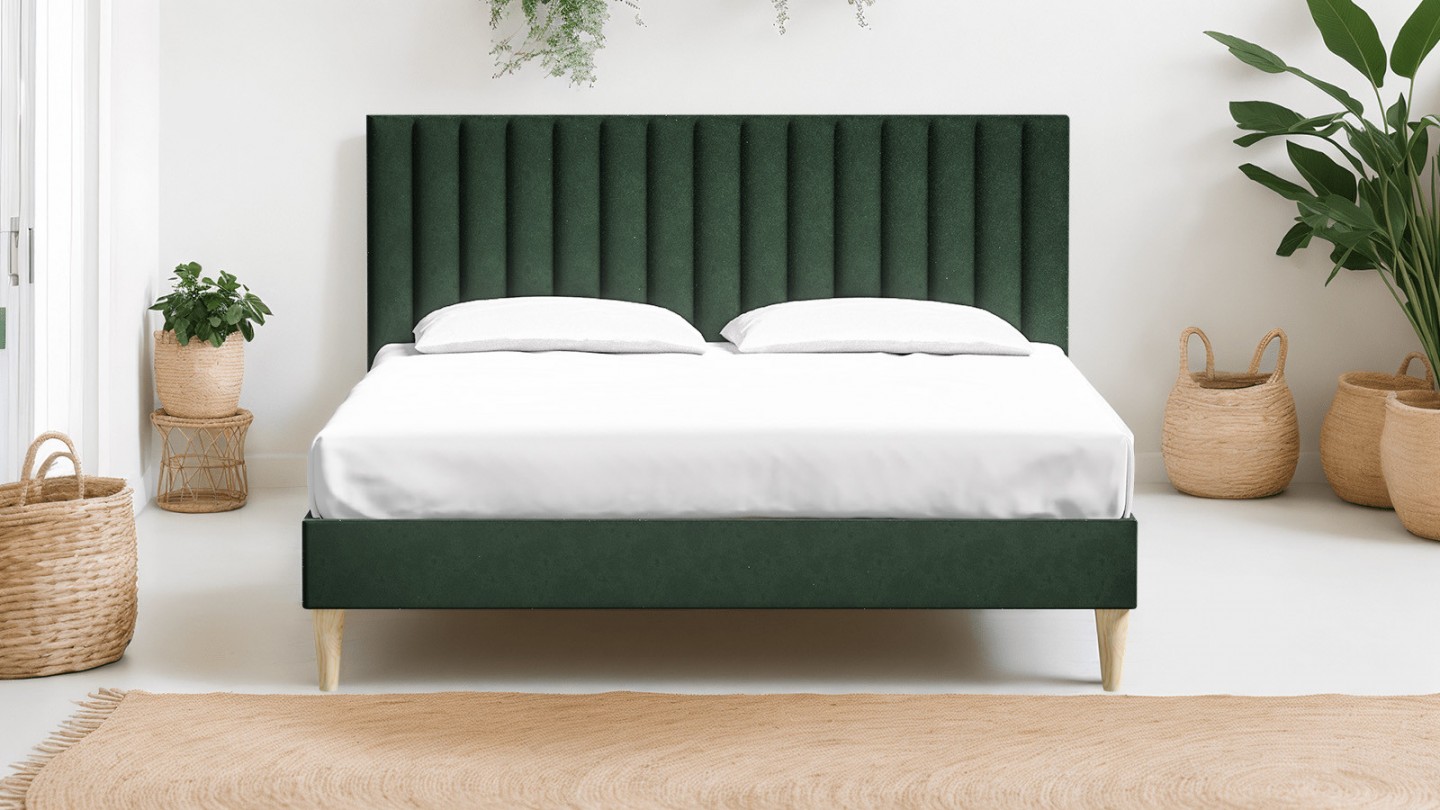 Ensemble lit adulte 140x190 cm en velours vert avec tête de lit matelassée Eliot + Matelas ressorts ensachés Mousse HR