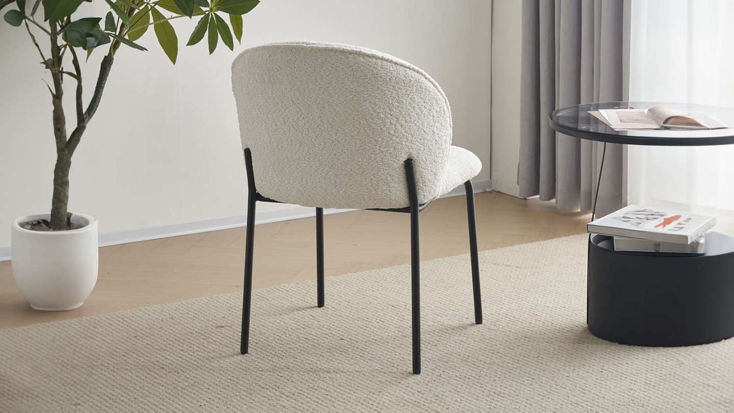 Lot de 2 chaises de salle à manger en tissu bouclette beige - piètement en métal noir - Noé